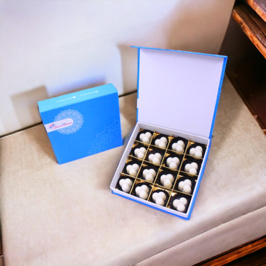 Box of Gourmet Chocolate, 15pcs, Mix Nuts